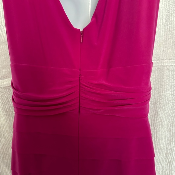 Jones Wear Dress, sleeveless fuchsia colored dress, size 14 - Picture 5 of 5